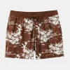 Voyage Hybrid Short 5.5"
