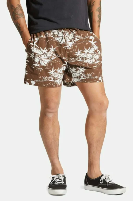 Voyage Hybrid Short 5.5"
